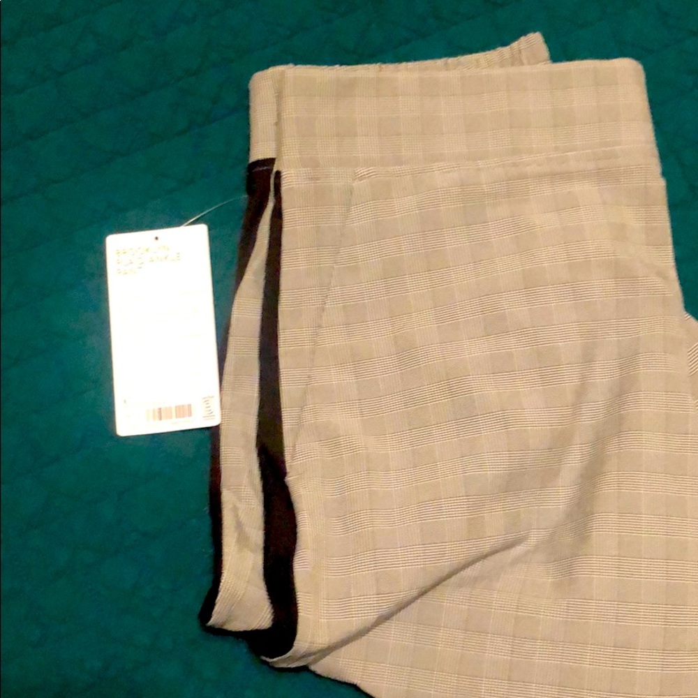 SOLD NWT Athleta Brooklyn Ankle Pant 8